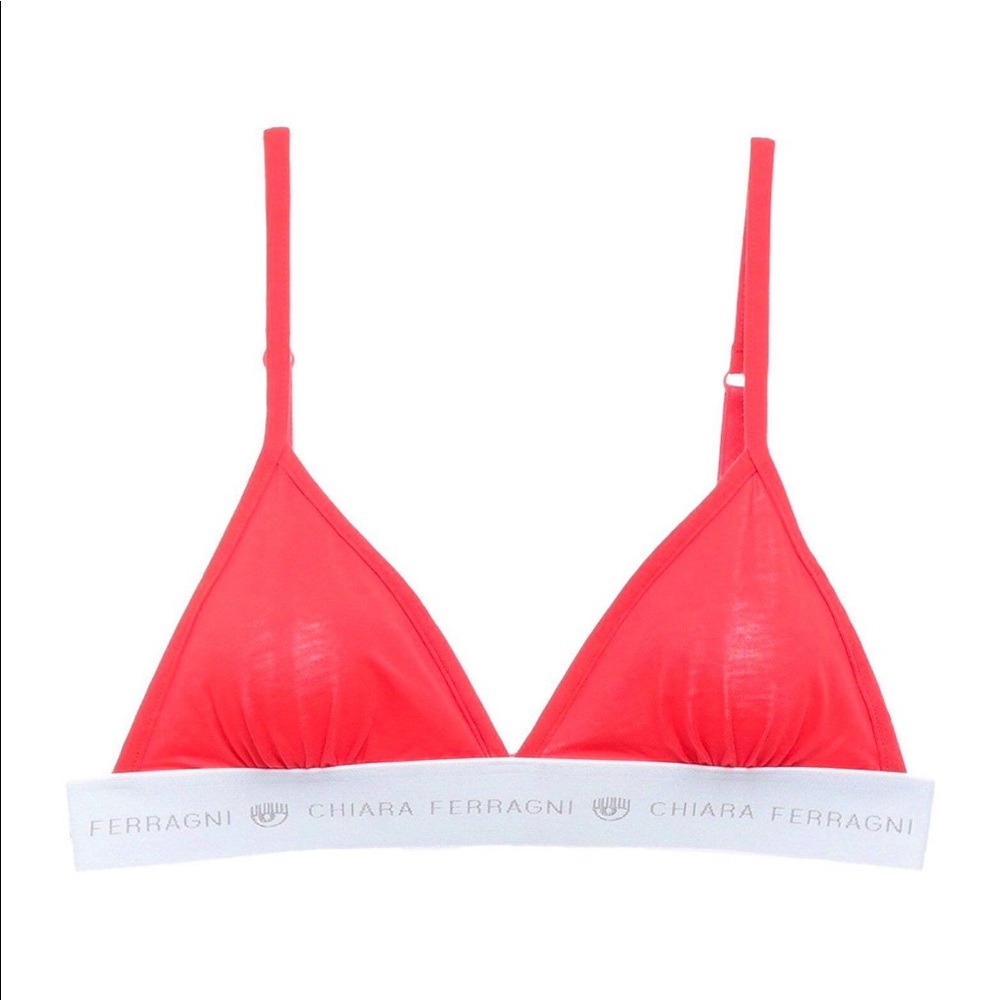 Chiara Ferragni red bra
